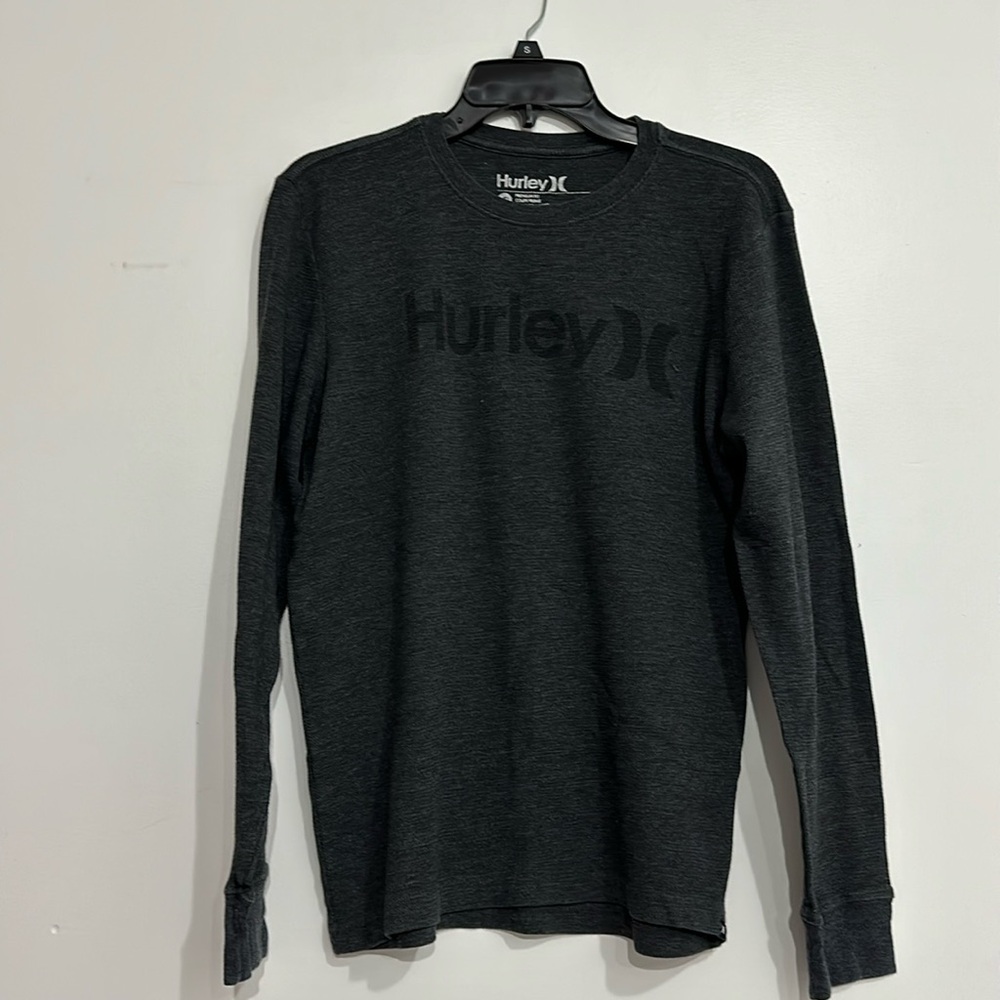 Hurley long sleeve shirt Small